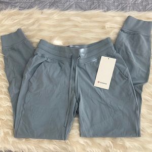 Lulu Lemon Ready to Rulu Jogger size 6